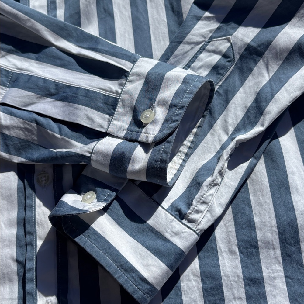Frank & Eileen Blue and White Vertical-Stripe Button-Down Shirt - Picture 12 of 16